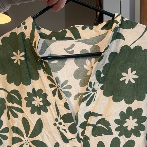 NWOT-Floral Green and White Women's Maxi  Dress - Picture 4 of 9